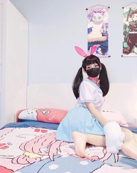 国产柏林少女香水_超清高清在线