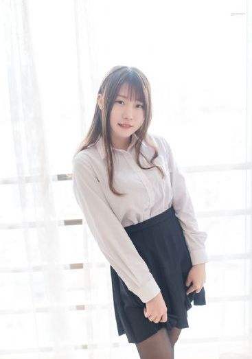 欧美薄款肉色连裤袜_BD国语高清视频观看