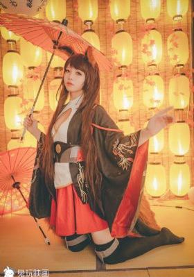 欧美美女高台唱歌_高清完整版免费在线观看