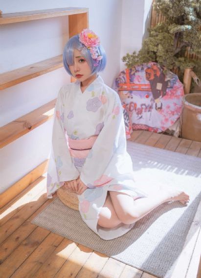 欧美最年轻av女星_4K免费在线播放